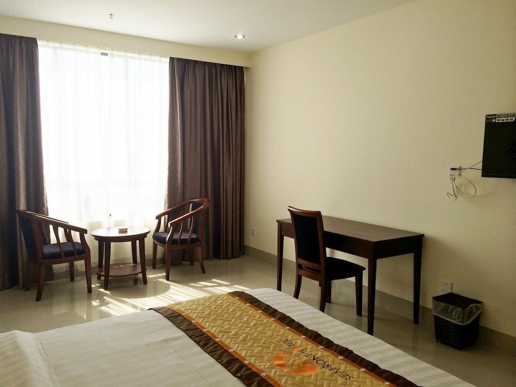 Sea Front Hotel Da Nang Bagian luar foto