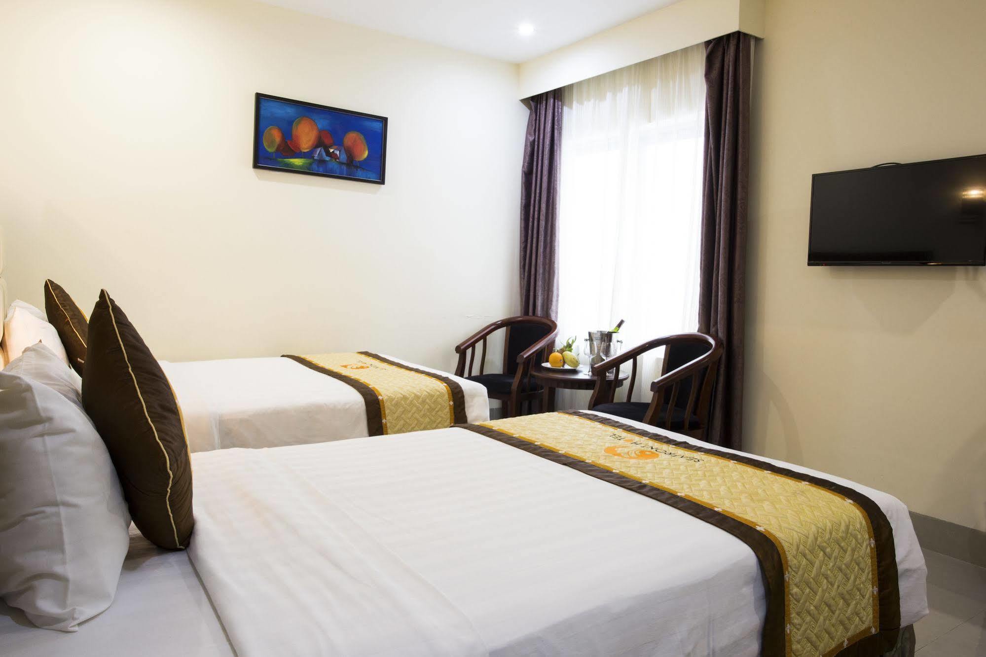 Sea Front Hotel Da Nang Bagian luar foto