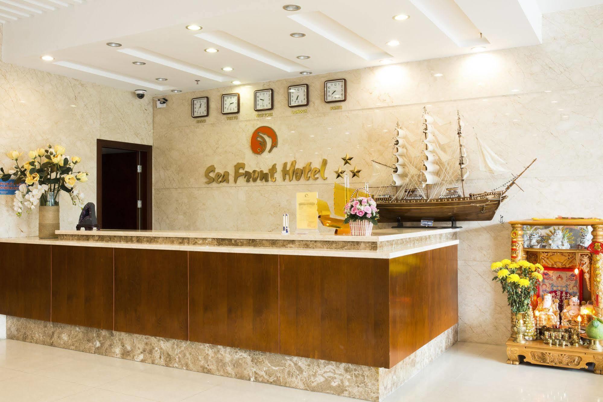 Sea Front Hotel Da Nang Bagian luar foto