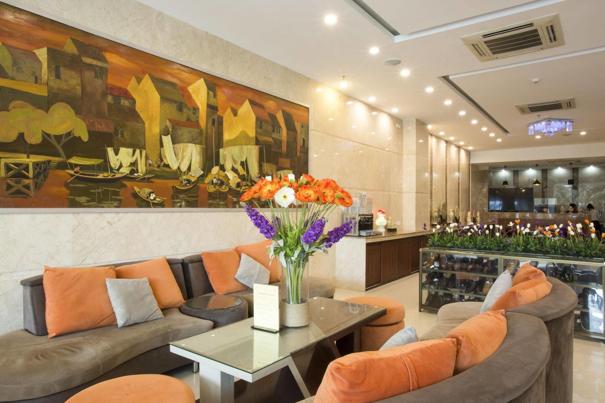 Sea Front Hotel Da Nang Bagian luar foto