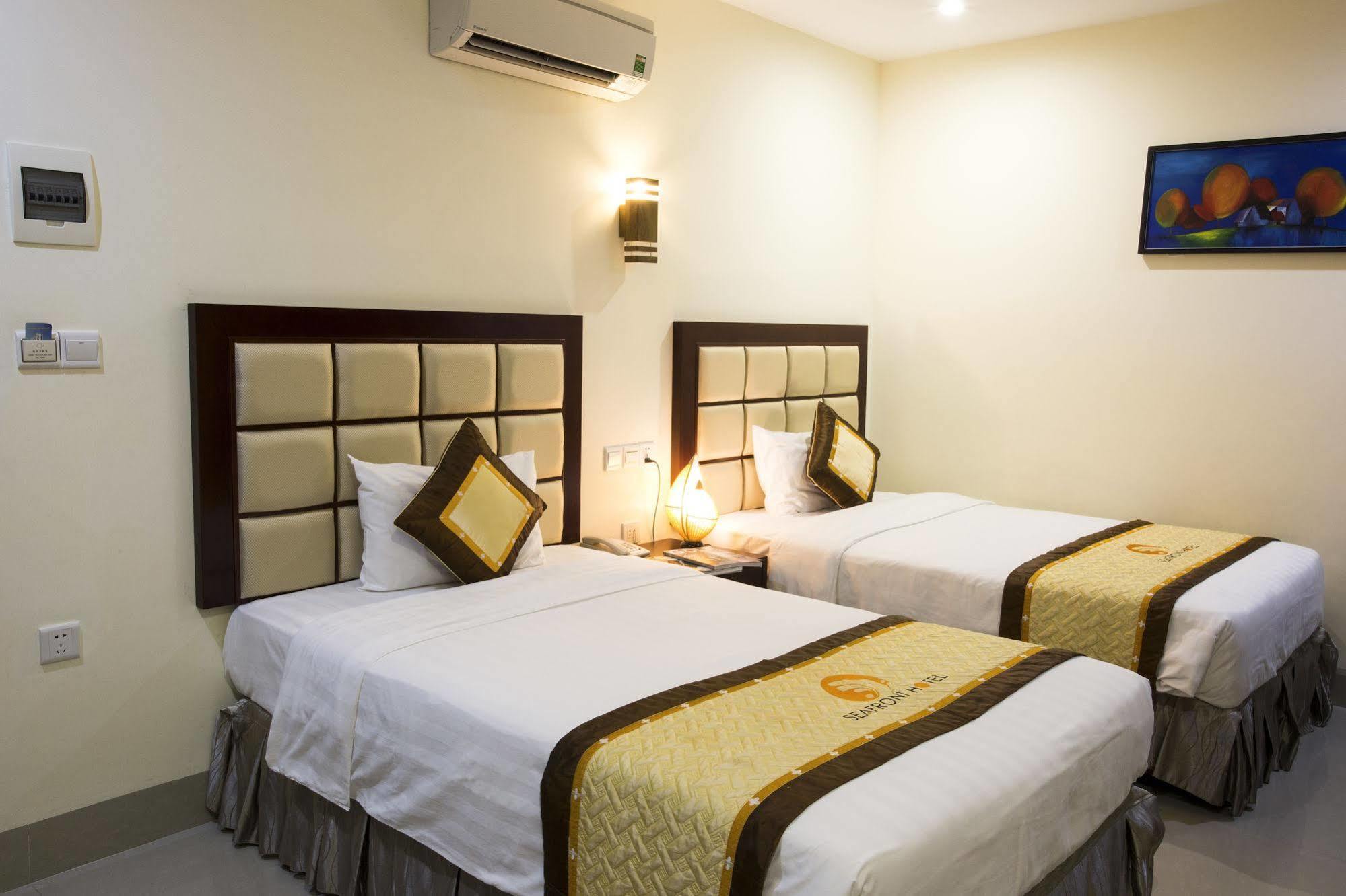 Sea Front Hotel Da Nang Bagian luar foto